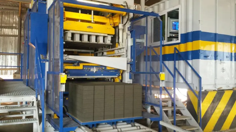 Quangong Machinery – Le attrezzature per la produzione di mattoni Zenit 844 supportano lo sviluppo delle infrastrutture in Africa